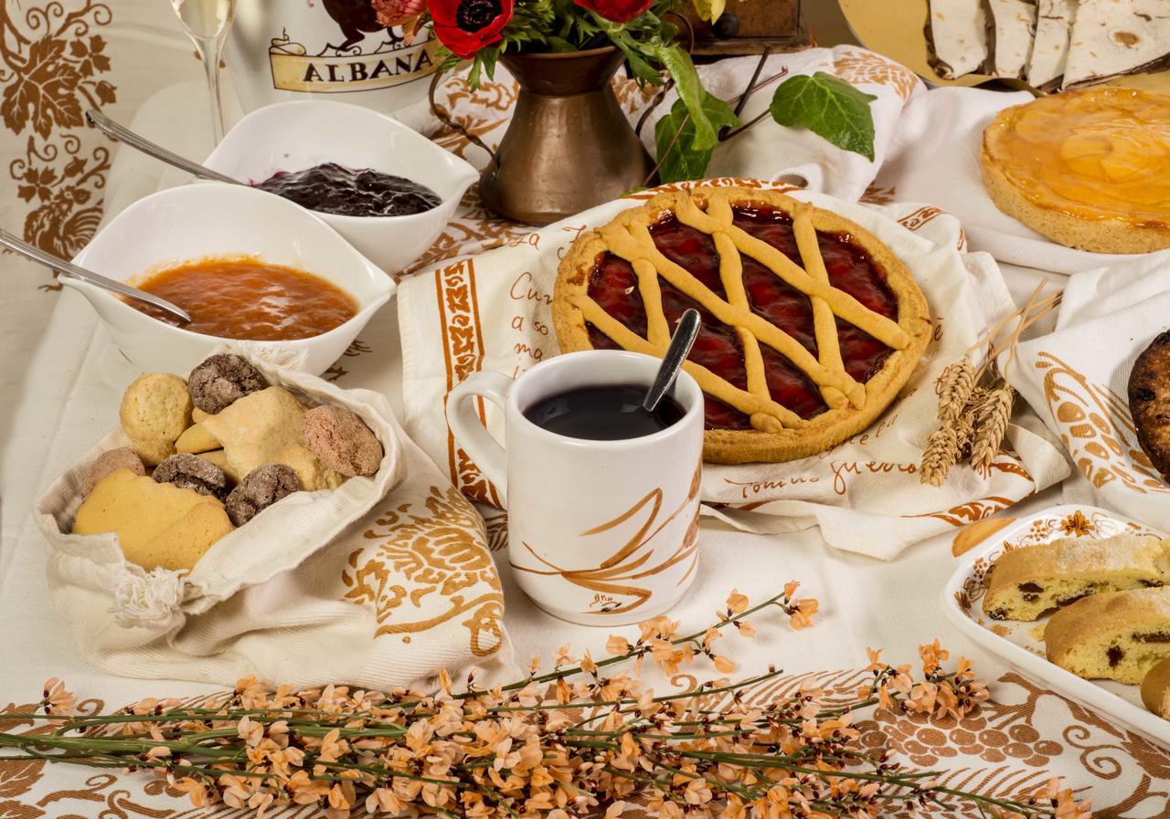 Hotel Kadett Римини Екстериор снимка